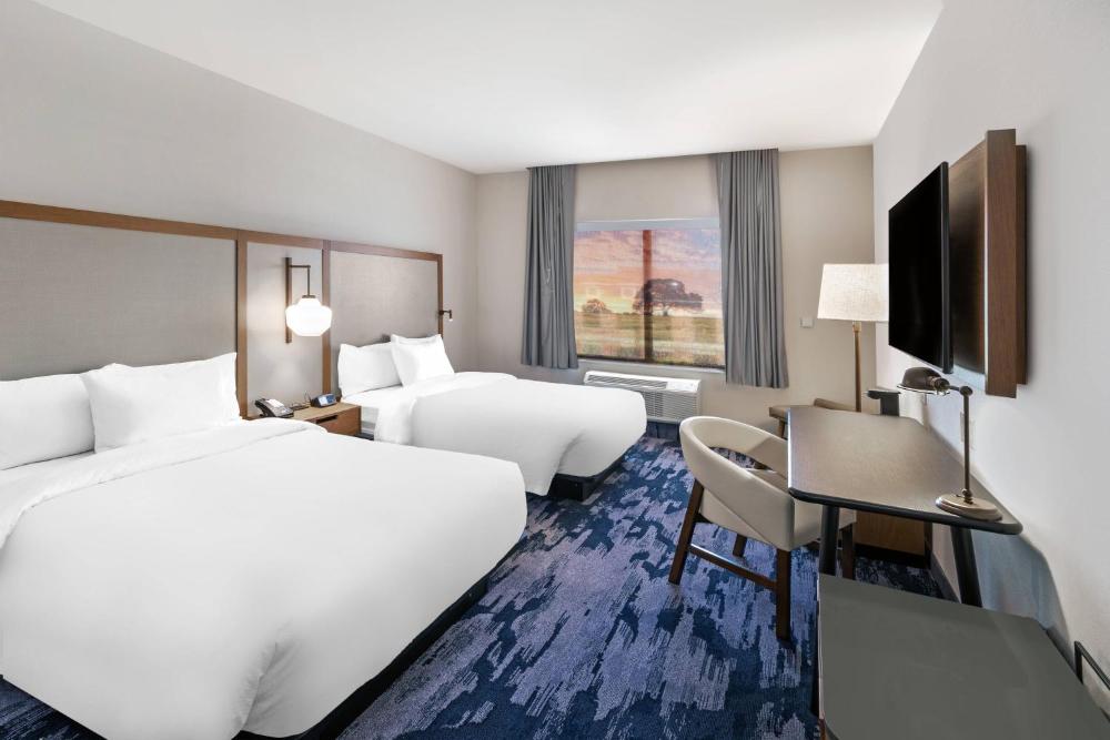 Double Queen Room interior